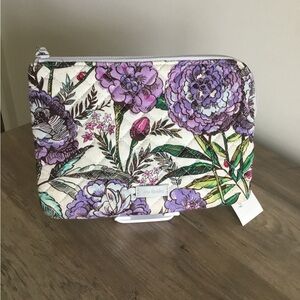 Vera Bradley Purple Floral Clutch. NWT